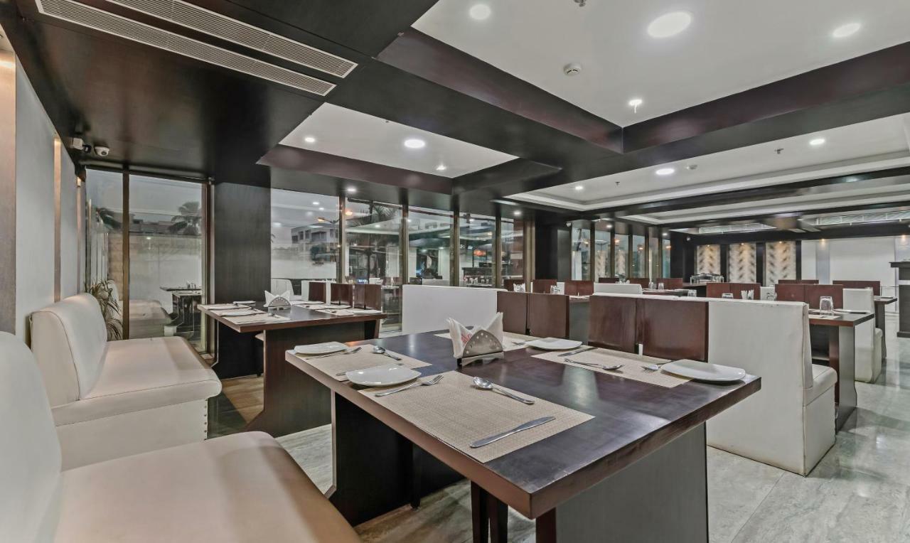 Oyo 3811 Geetanjali Regency Hotel Kolkata Bagian luar foto