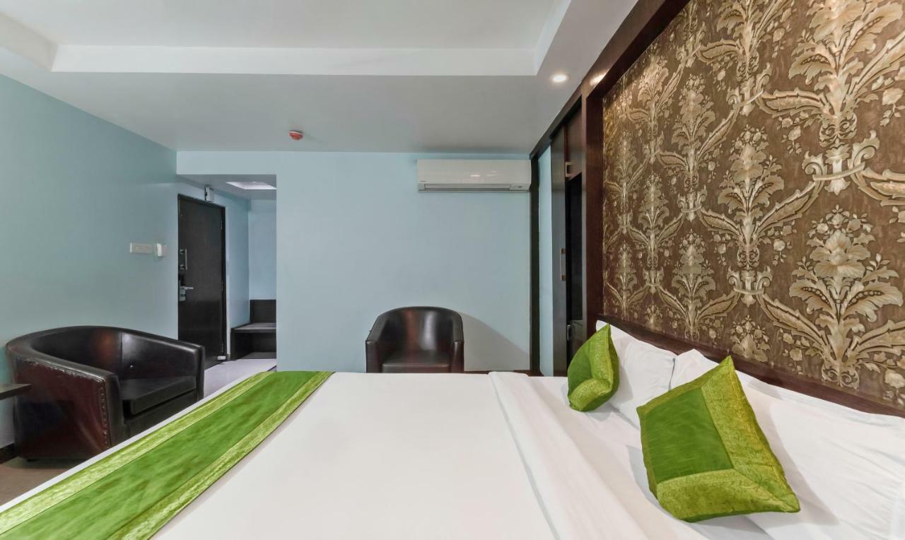 Oyo 3811 Geetanjali Regency Hotel Kolkata Bagian luar foto