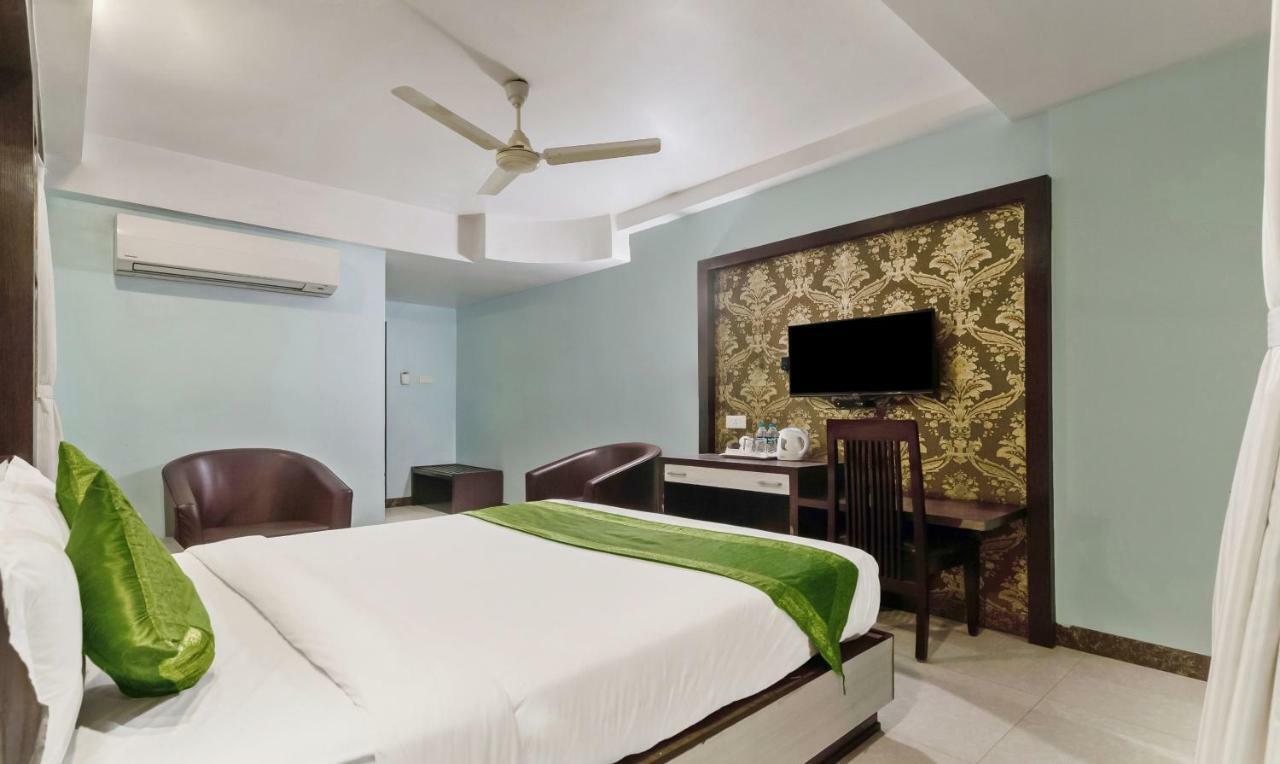Oyo 3811 Geetanjali Regency Hotel Kolkata Bagian luar foto
