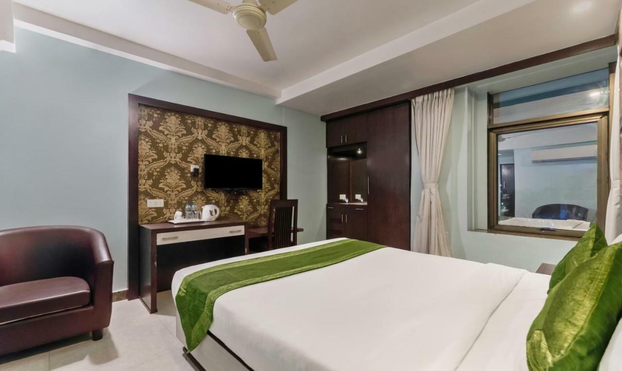 Oyo 3811 Geetanjali Regency Hotel Kolkata Bagian luar foto