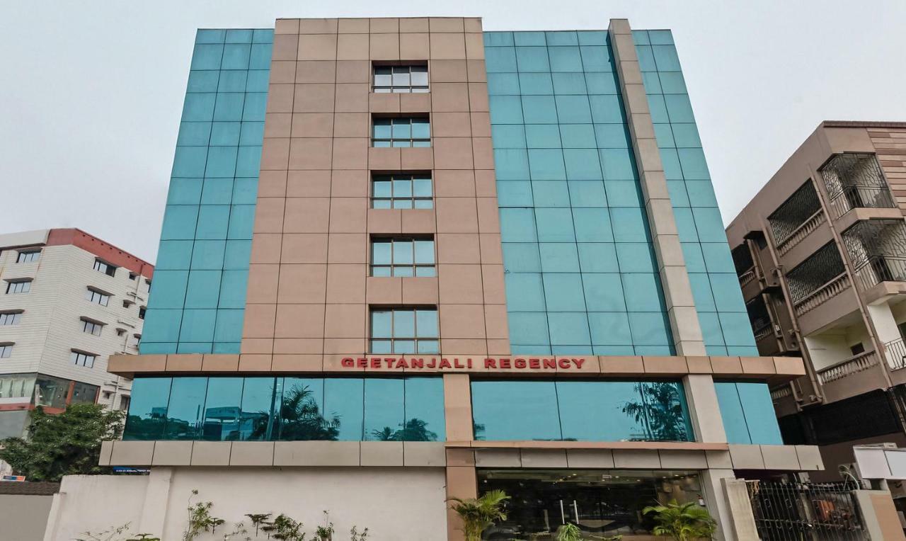 Oyo 3811 Geetanjali Regency Hotel Kolkata Bagian luar foto
