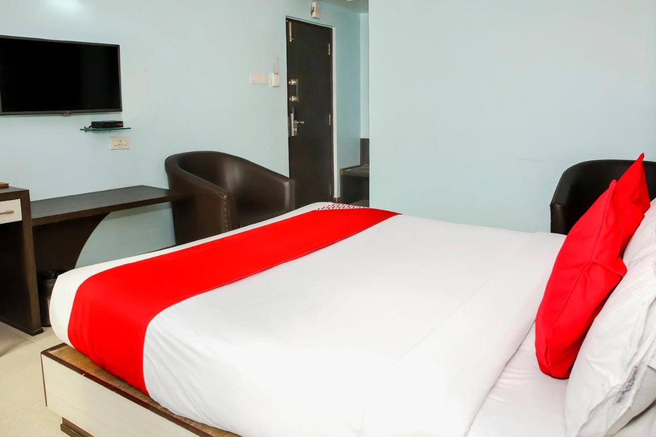 Oyo 3811 Geetanjali Regency Hotel Kolkata Bagian luar foto