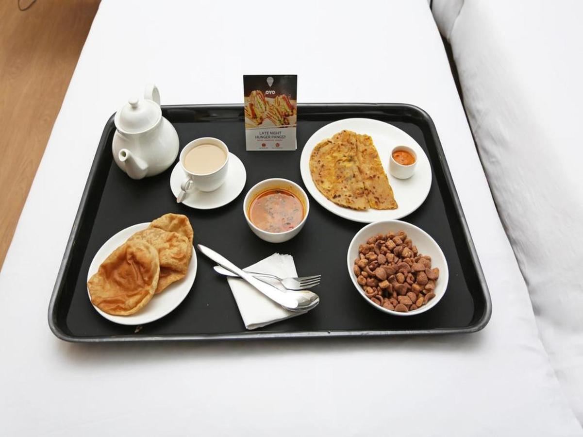 Oyo 3811 Geetanjali Regency Hotel Kolkata Bagian luar foto